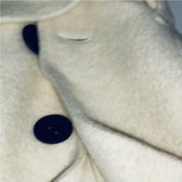 Women’s Wool Ivory Coat - Picture 13 of 13